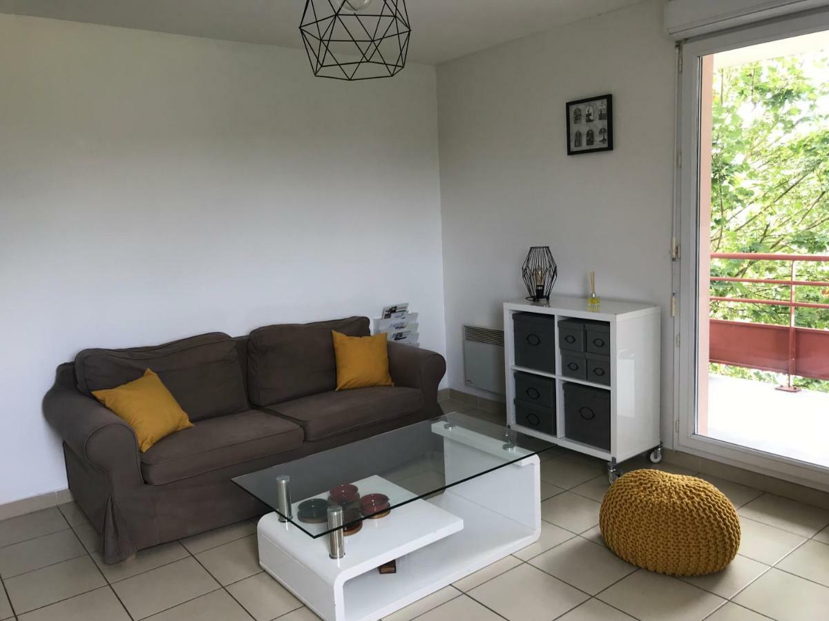 Aoste Appartement Au Milieu Des Lacs, Au Bord Du Guiers מראה חיצוני תמונה