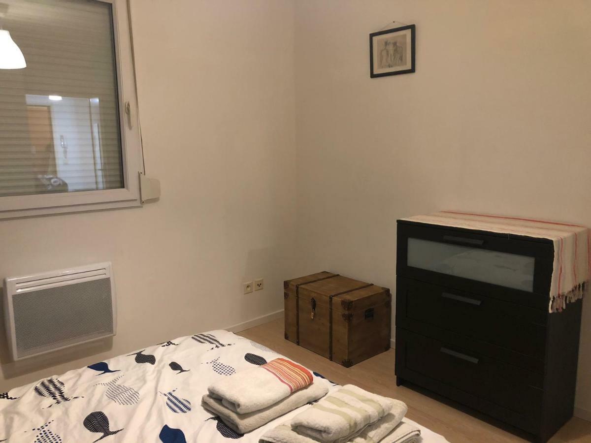Aoste Appartement Au Milieu Des Lacs, Au Bord Du Guiers מראה חיצוני תמונה